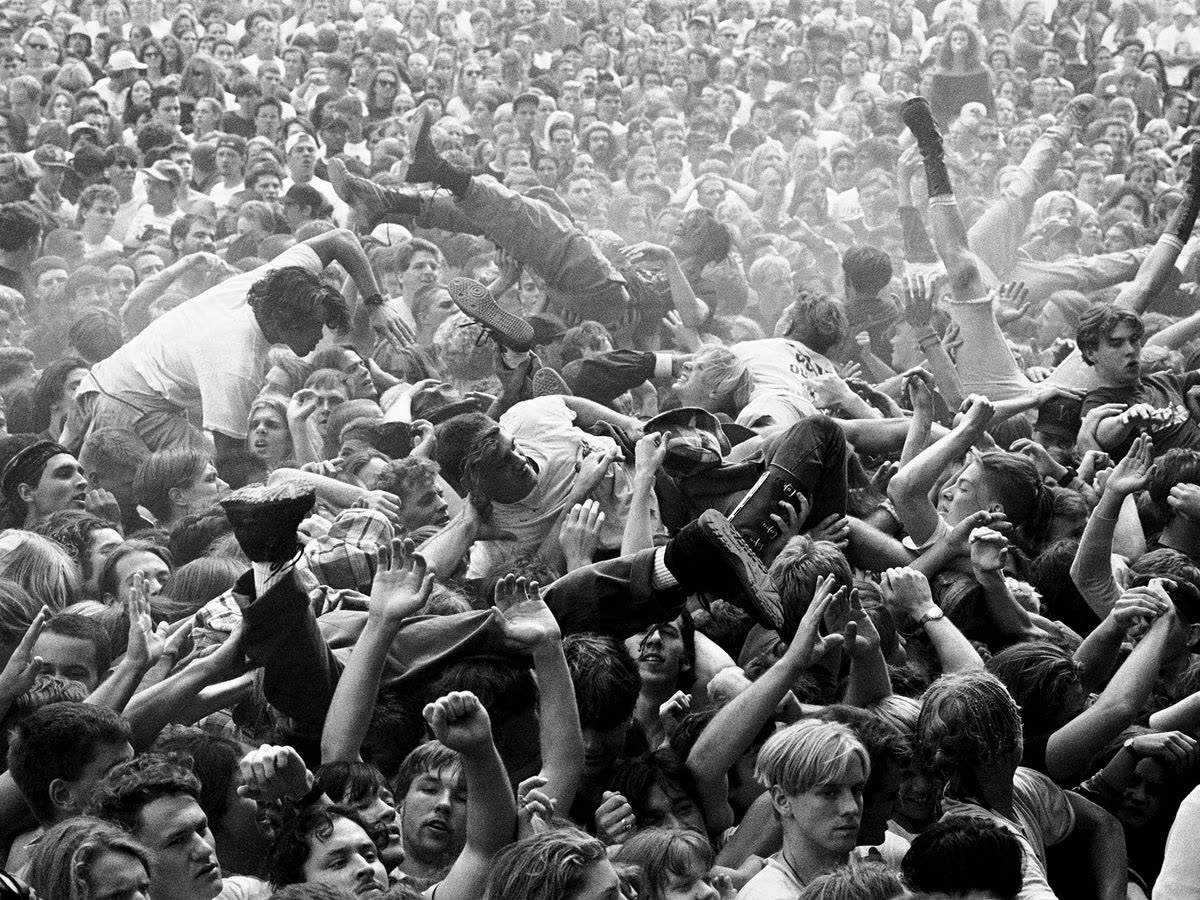 Foule en concert, noir et blanc